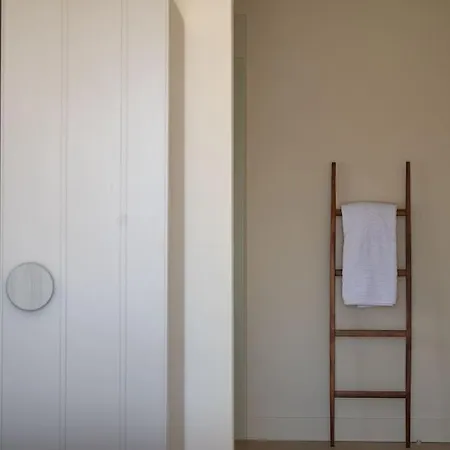 White Arch ヴィラ