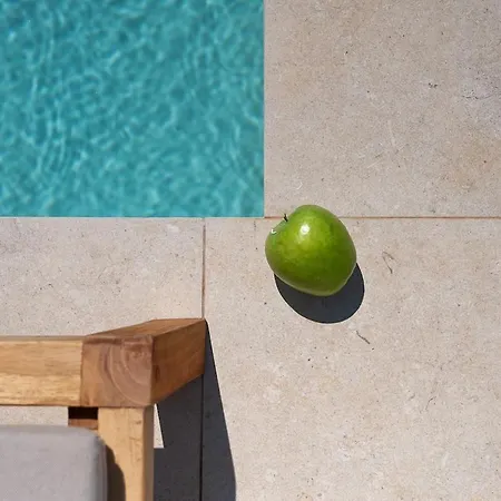 White Arch ヴィラ