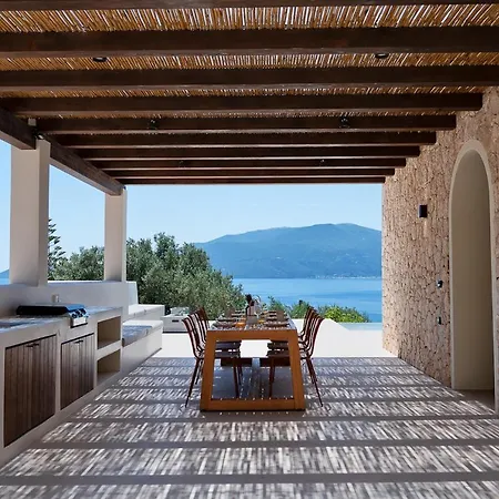 ヴィラ White Arch *