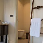 Villa White Arch *